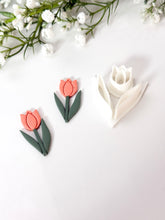 Load image into Gallery viewer, Tulip Builder Polymer Clay Cutter PCC1826
