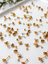 Load image into Gallery viewer, High Quality 18K Shiny Gold Plated Brass Earring Flat Stud Posts with Butterfly Backings 30pcs/bag
