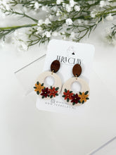 Load image into Gallery viewer, The Floral Fall Donuts

