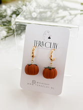 Load image into Gallery viewer, The Pumpkin Huggies
