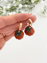 Load image into Gallery viewer, The Pumpkin Huggies
