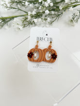 Load image into Gallery viewer, The Floral Pumpkin Pearl Donuts
