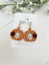 Load image into Gallery viewer, The Floral Pumpkin Pearl Donuts
