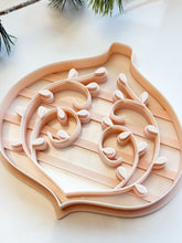 Load image into Gallery viewer, Folk Art Christmas Ornament Trinket Dish/Coaster Clay Cutter PCC1878
