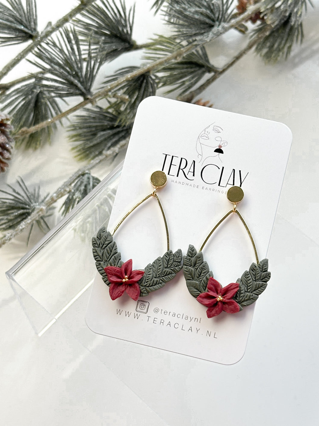 The Poinsettia Laurel Wreath