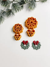 Load image into Gallery viewer, Wreath &amp; Bow Set Christmas Polymer Clay Cutters 2025
