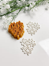 Load image into Gallery viewer, Floral Bunch Polymer Clay Cutter
