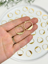 Load image into Gallery viewer, 18K Gold Plated Hollow Circle Pendant Charm with One Hole
