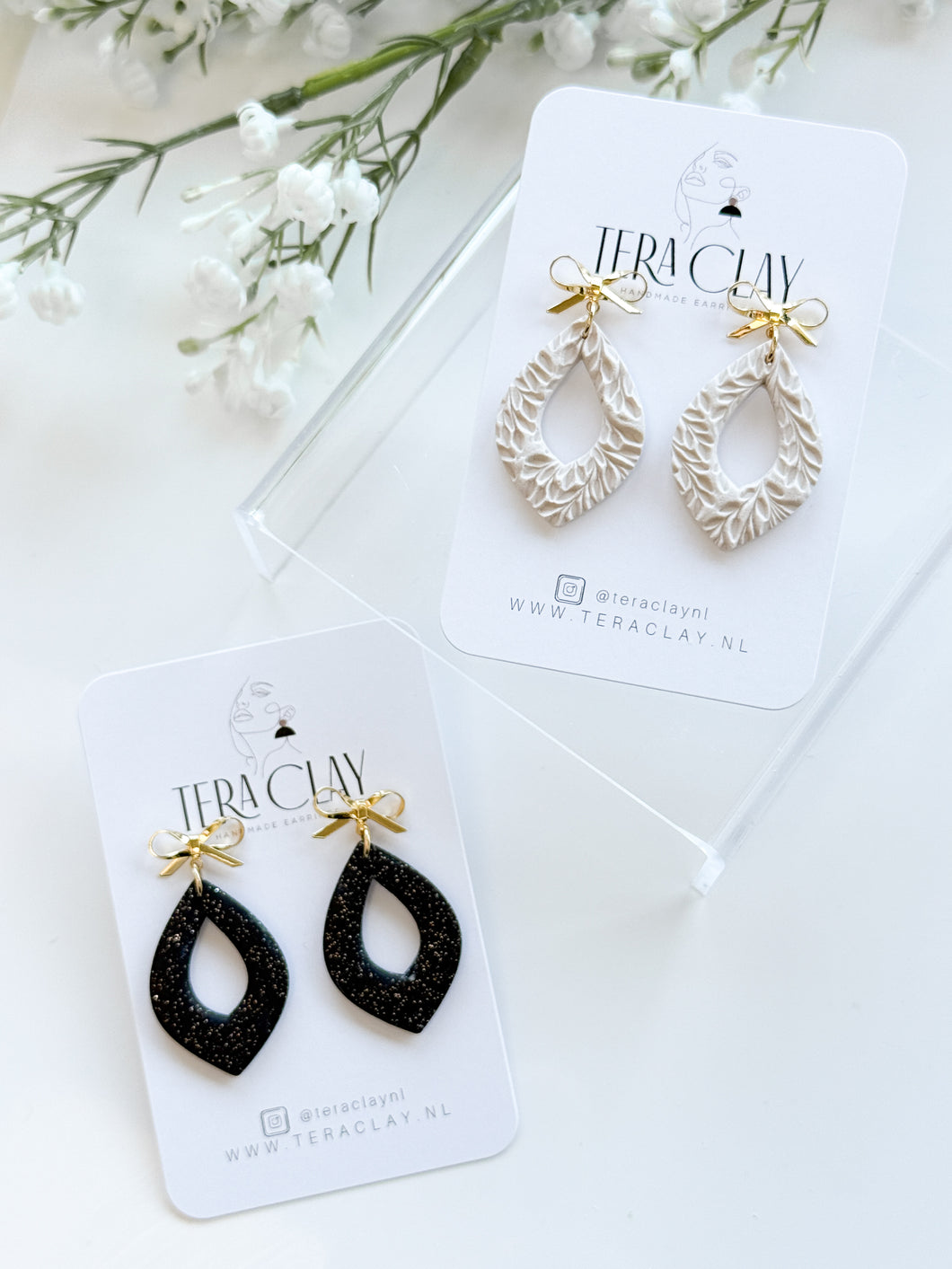 The Bow Dangles (multiple colours)