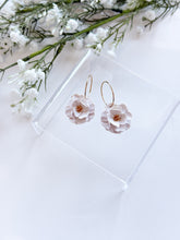 Load image into Gallery viewer, The Speckled White Flower Hoops
