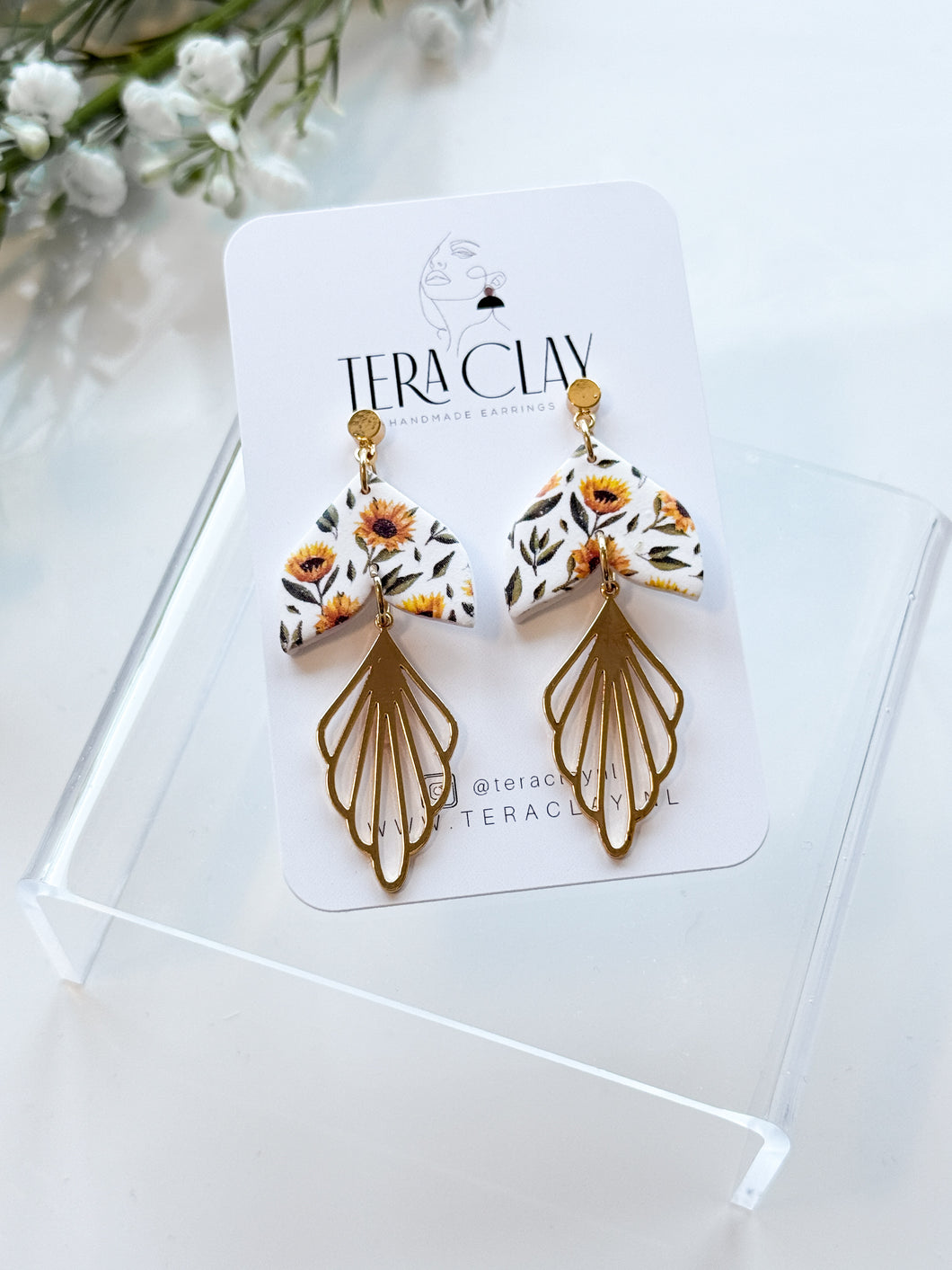 The Sunflower Leaf Dangles