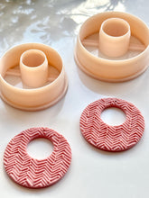 Load image into Gallery viewer, Circle Donut Irregular Polymer Clay Cutter with Drill Guides
