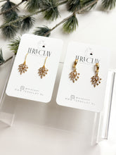 Load image into Gallery viewer, The CZ Leaf Drops (also in silver)
