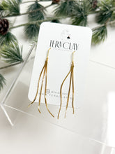 Load image into Gallery viewer, The Chain Tassel Hooks

