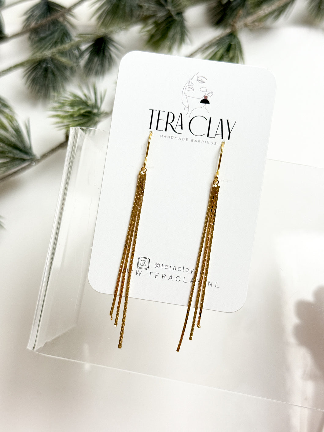 The Chain Tassel Hooks