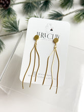Load image into Gallery viewer, The Chain Tassel Dangles

