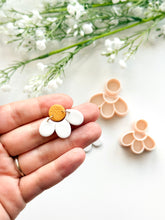 Load image into Gallery viewer, Half Flower Set Polymer Clay Cutter

