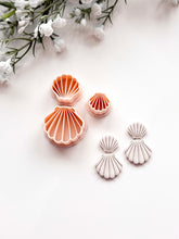 Load image into Gallery viewer, Scalloped Shell Polymer Clay Cutter
