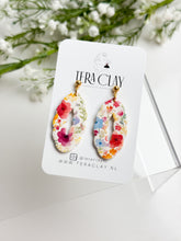 Load image into Gallery viewer, The Soft Floral Scallops (also in silver)
