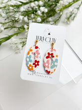 Load image into Gallery viewer, The Flower Doodle Scallops (also in silver)
