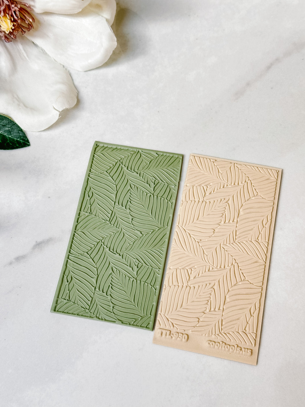 Palm Leaves Texture Mat