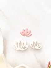 Load image into Gallery viewer, Lotus Polymer Clay Cutter
