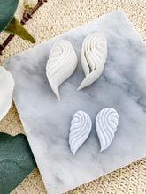 Load image into Gallery viewer, Detailed Wings Set Polymer Clay Cutters

