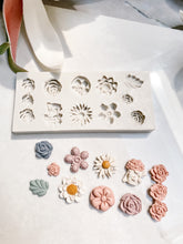 Load image into Gallery viewer, Stud #3 Floral Mould
